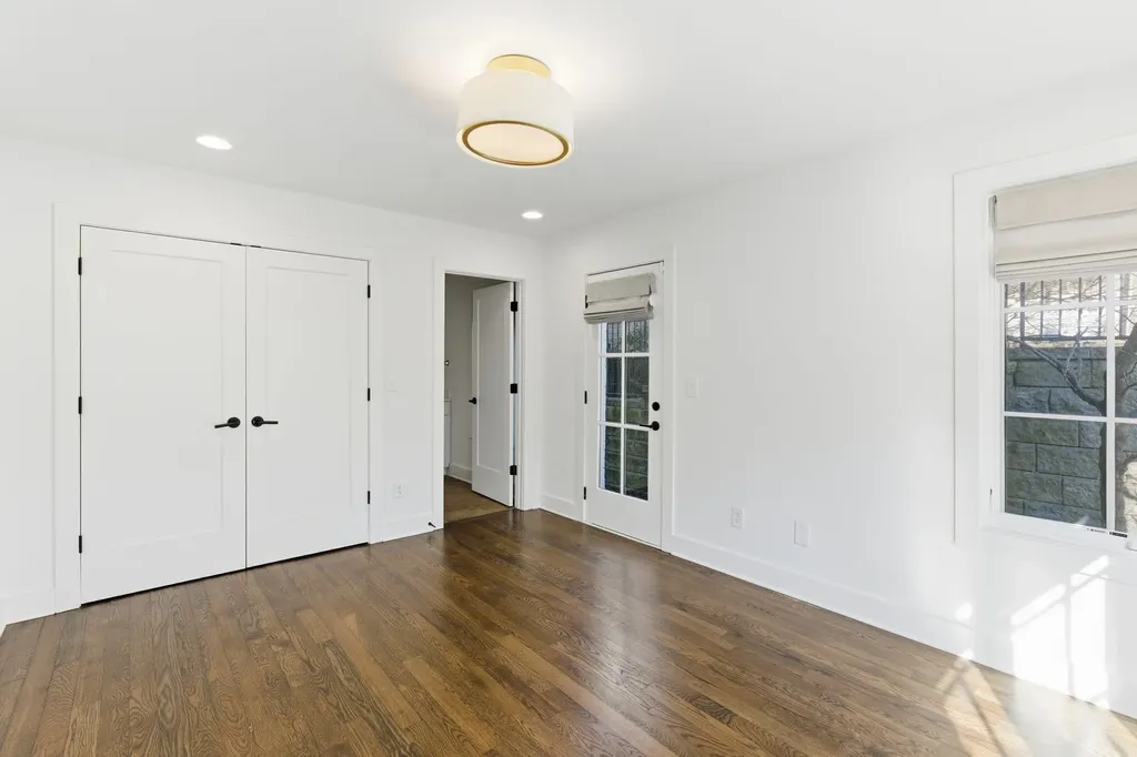 519 Chesterfield Avenue Nashville TN 37212