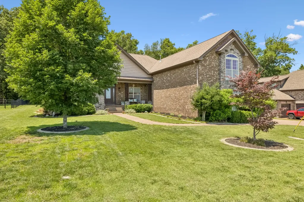 818 Tall Oak Trail Mount Juliet TN 37122