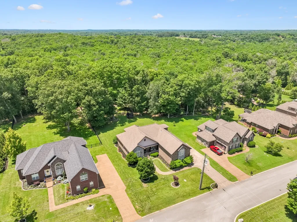 818 Tall Oak Trail Mount Juliet TN 37122