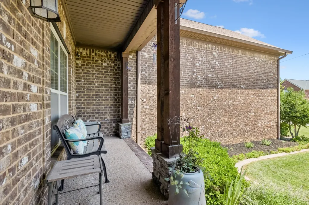 818 Tall Oak Trail Mount Juliet TN 37122