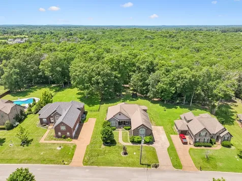 818 Tall Oak Trail Mount Juliet TN 37122