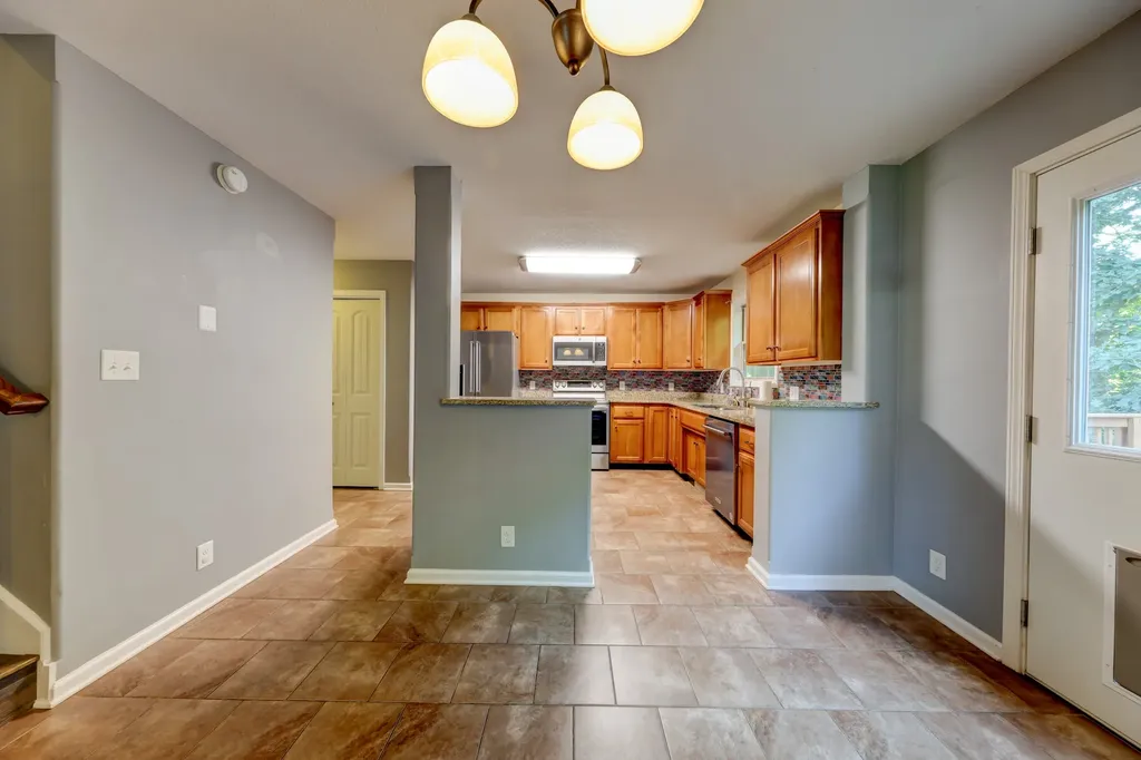 2720 Arthurs Court Clarksville TN 37040