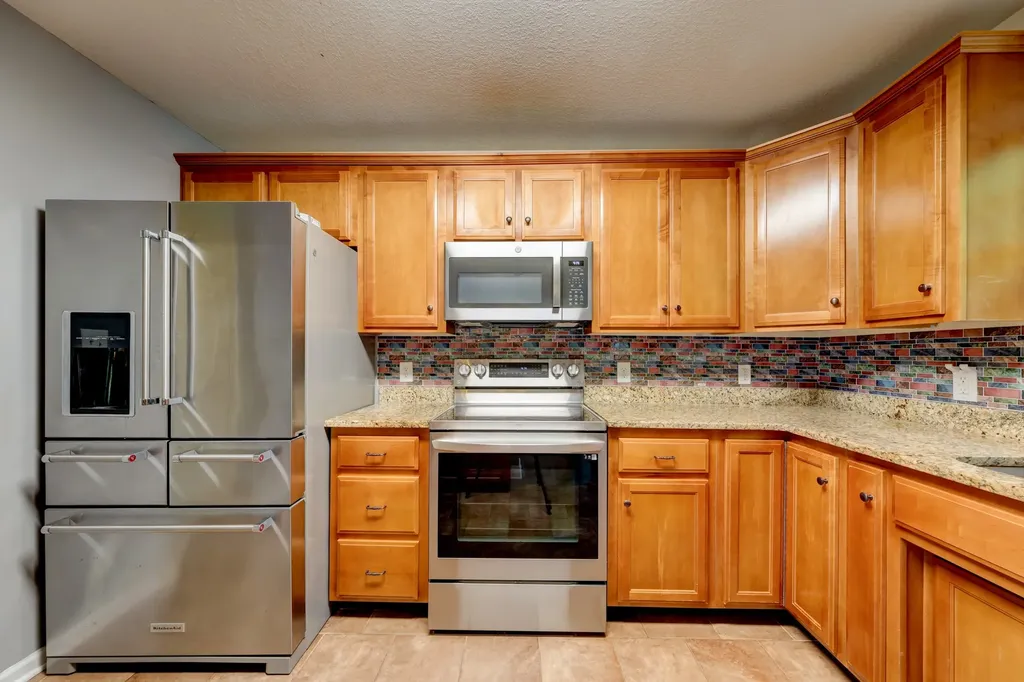 2720 Arthurs Court Clarksville TN 37040