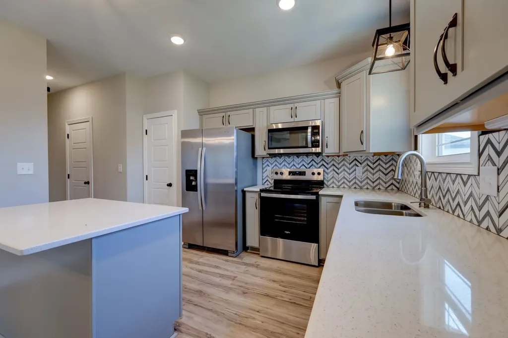 2038 Jackie Lorraine Drive Clarksville TN 37042