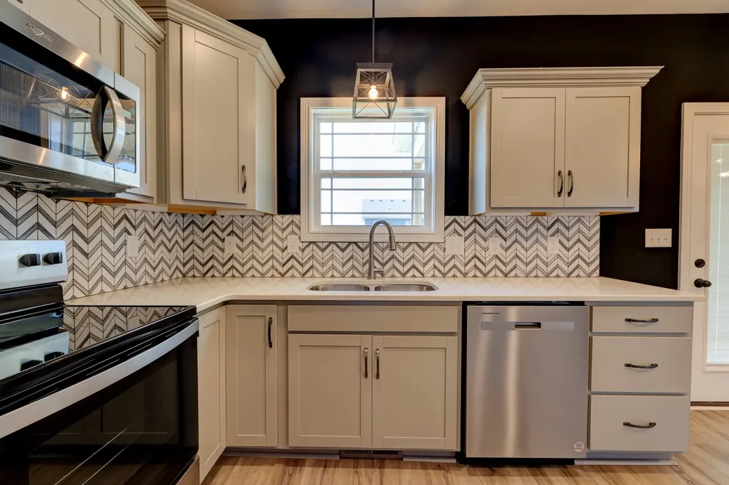 2038 Jackie Lorraine Drive Clarksville TN 37042