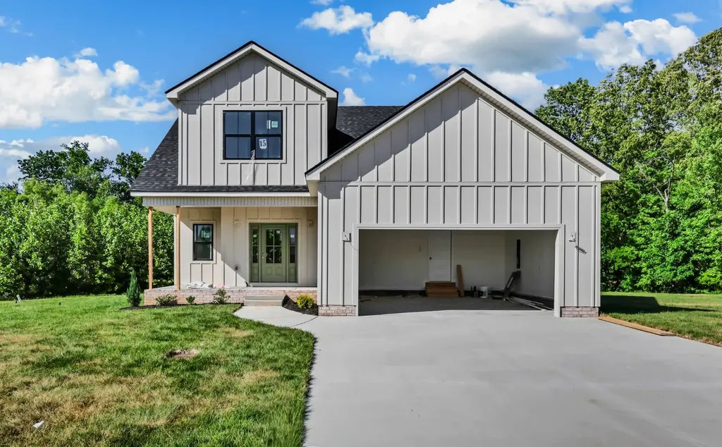 357 Chase Drive Clarksville TN 37043