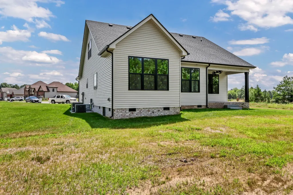 357 Chase Drive Clarksville TN 37043
