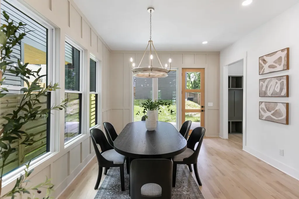 1213 Montgomery Avenue Nashville TN 37207