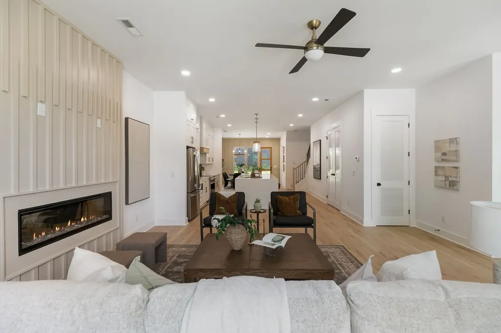 1213 Montgomery Avenue Nashville TN 37207