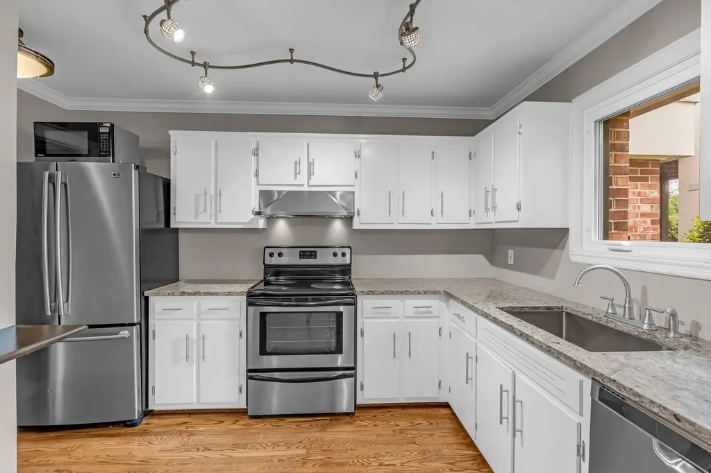940 Gale Lane Nashville TN 37204