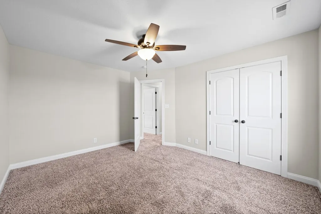 543 Tracy Lane Clarksville TN 37040