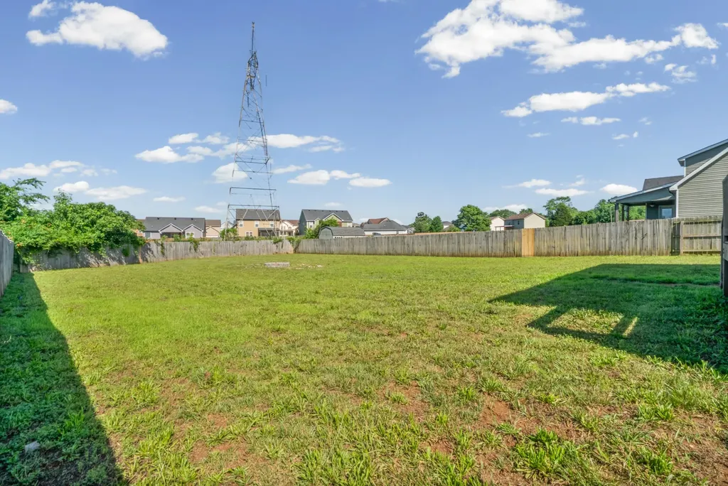 543 Tracy Lane Clarksville TN 37040