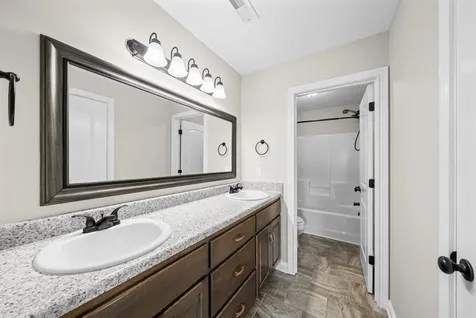 543 Tracy Lane Clarksville TN 37040
