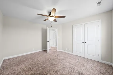 543 Tracy Lane Clarksville TN 37040
