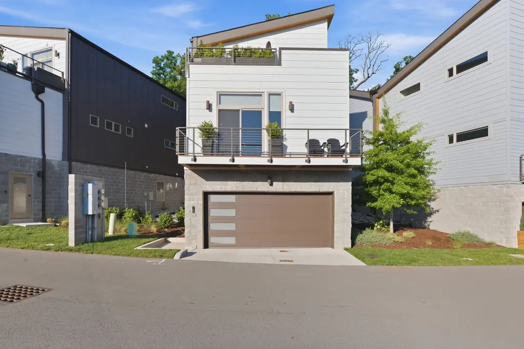 3070 Edwin Circle Nashville TN 37207