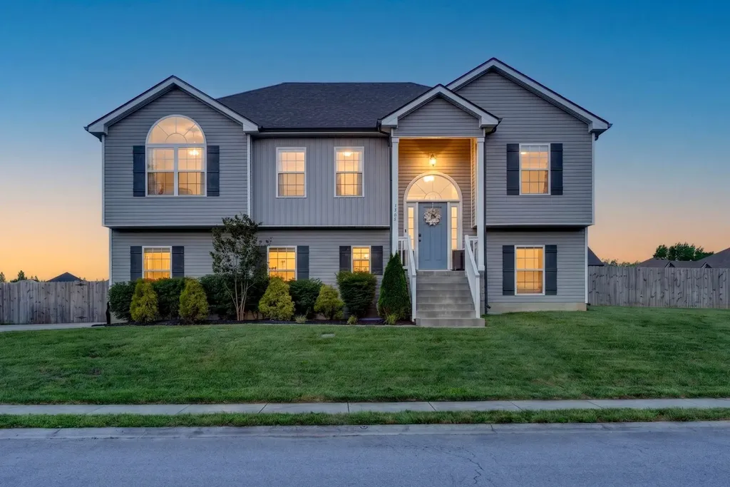 1585 Parkside Drive Clarksville TN 37042
