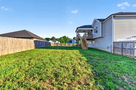 1585 Parkside Drive Clarksville TN 37042