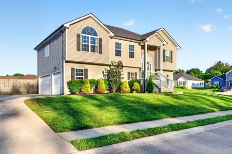 1585 Parkside Drive Clarksville TN 37042