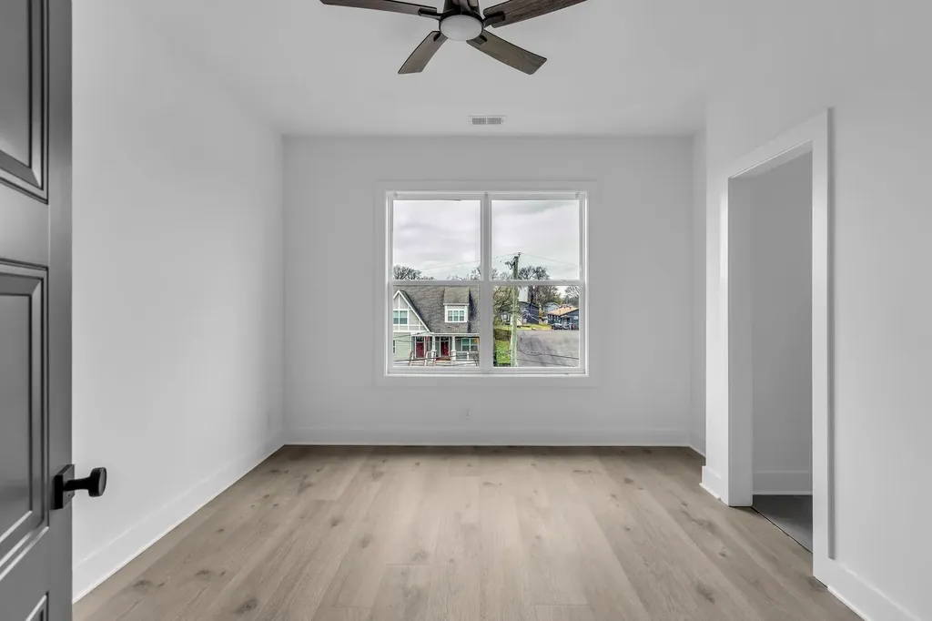 2110B 11th Ave, N Nashville TN 37208