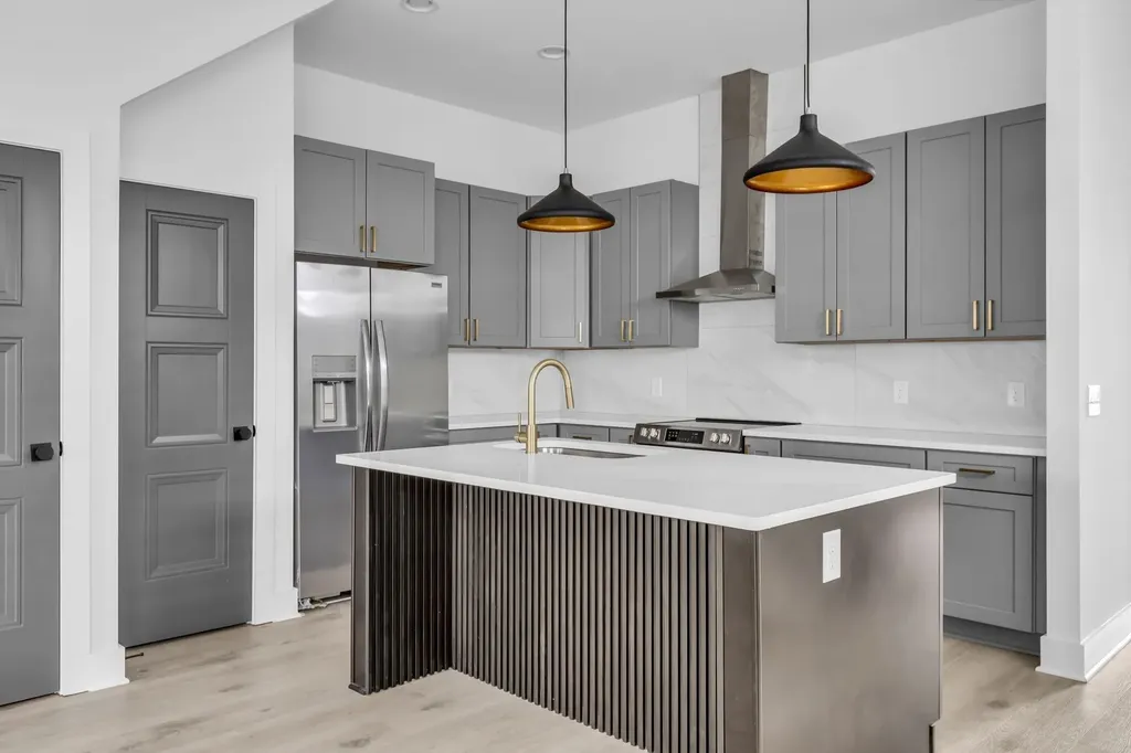 2110B 11th Ave, N Nashville TN 37208