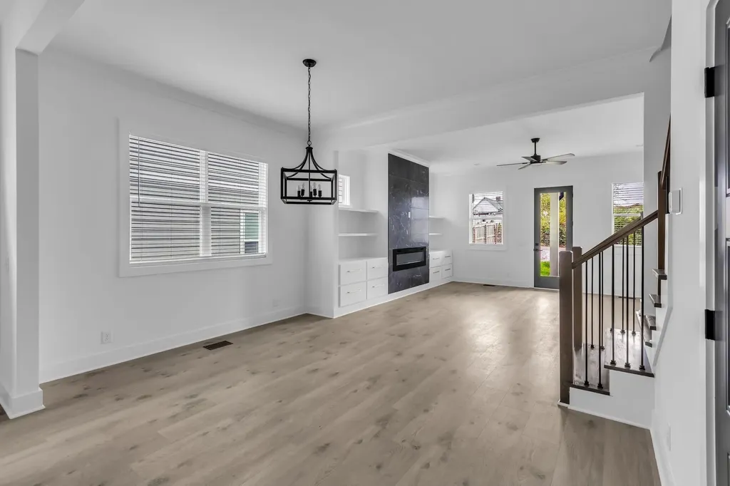 2110B 11th Ave, N Nashville TN 37208