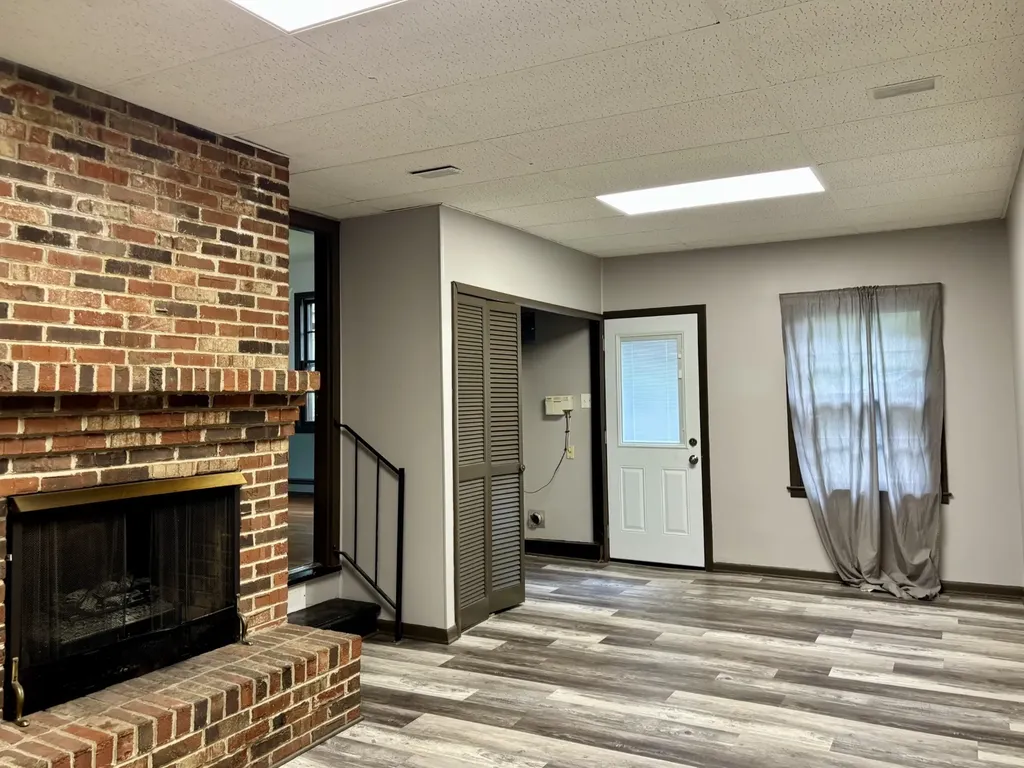 302 Hampton Road Tullahoma TN 37388