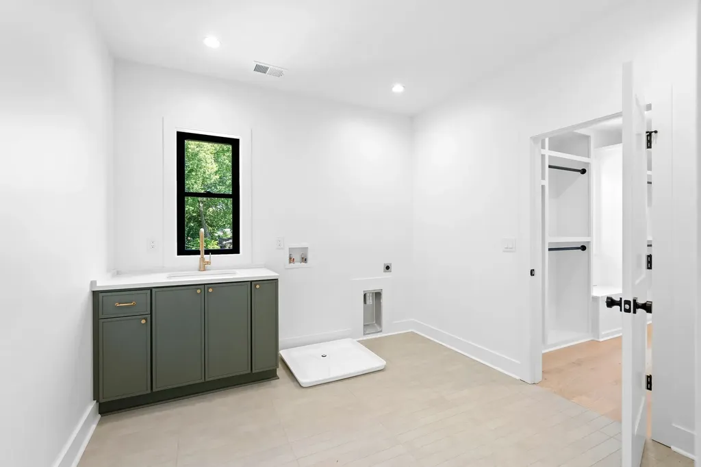 540A American Road Nashville TN 37209
