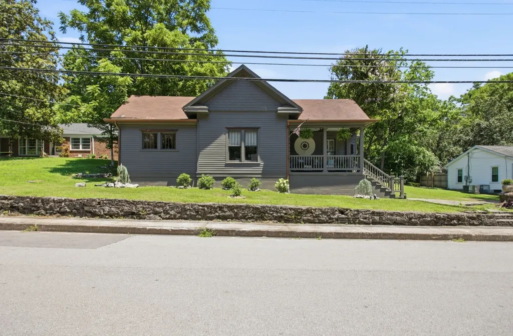 700 Mitchell Avenue Columbia TN 38401