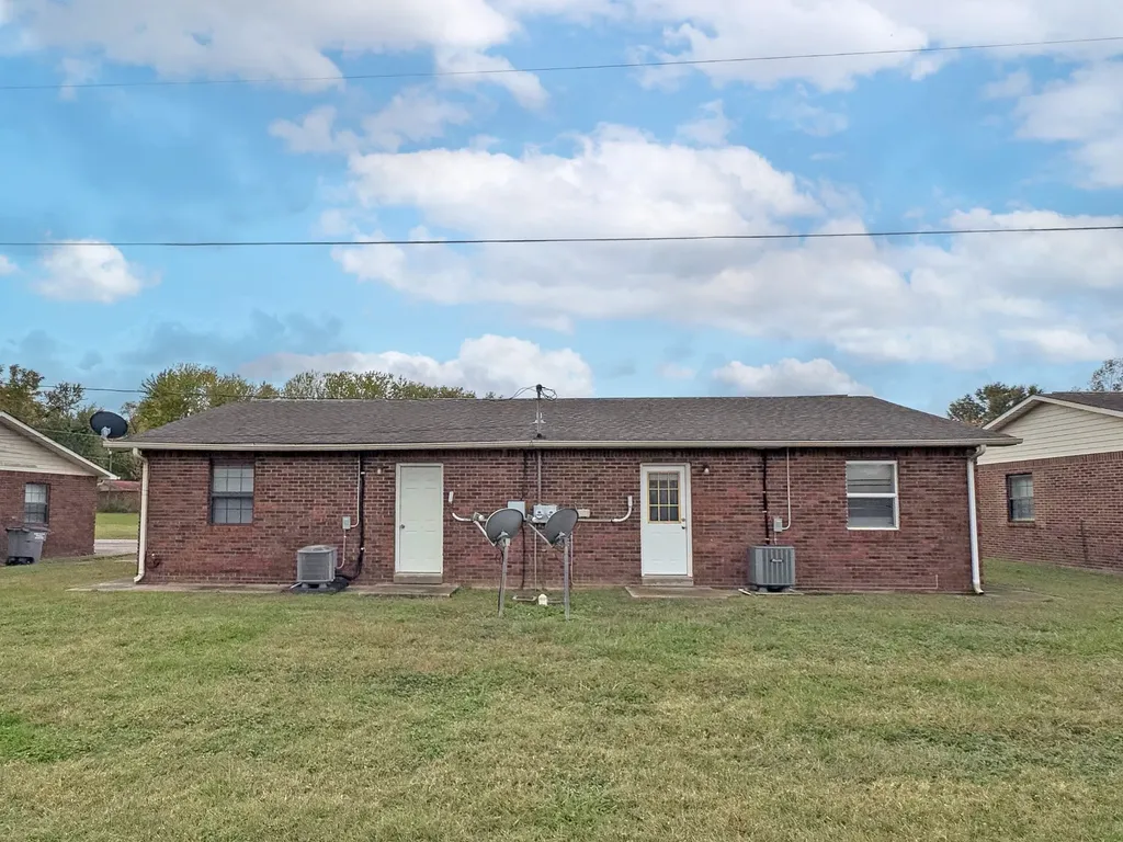 404 Thompsonville Lane #19 Oak Grove KY 42262