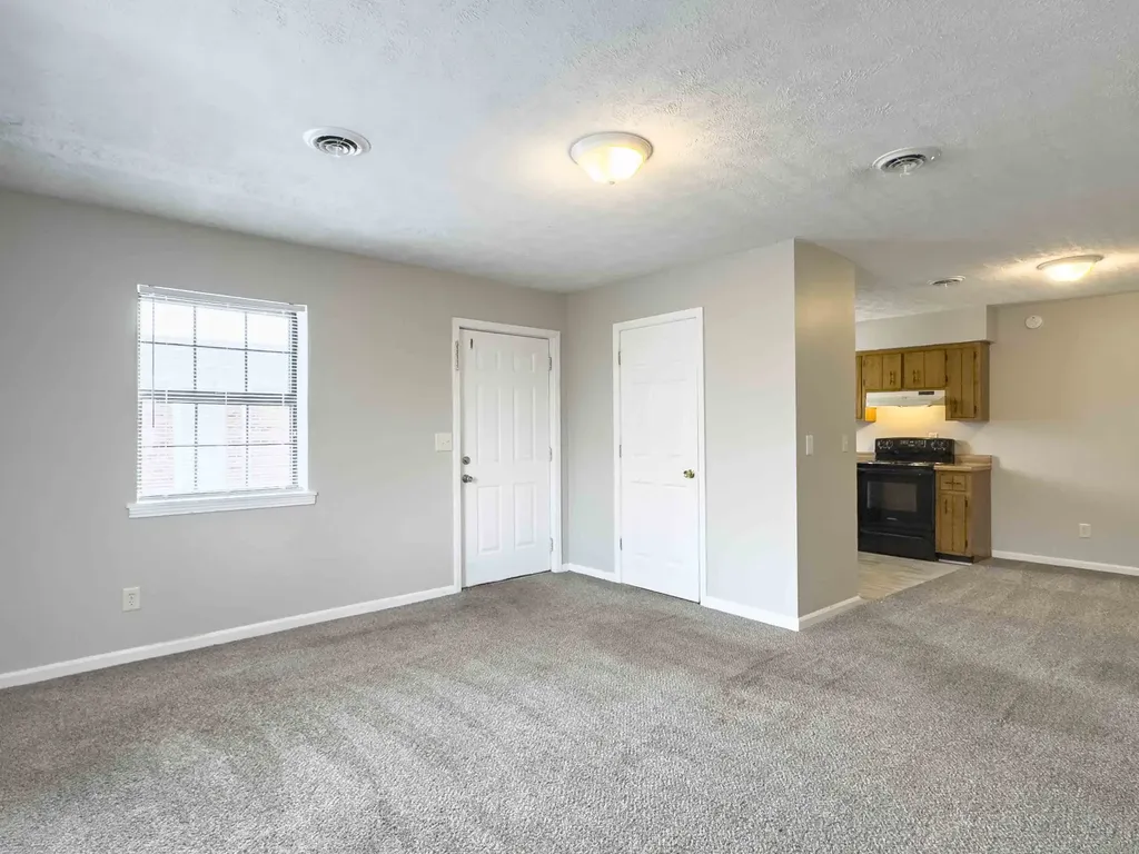404 Thompsonville Lane #19 Oak Grove KY 42262