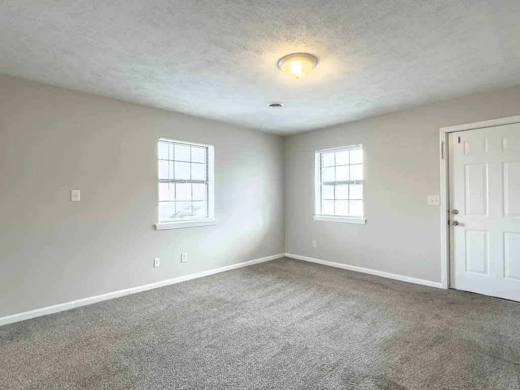 404 Thompsonville Lane #19 Oak Grove KY 42262