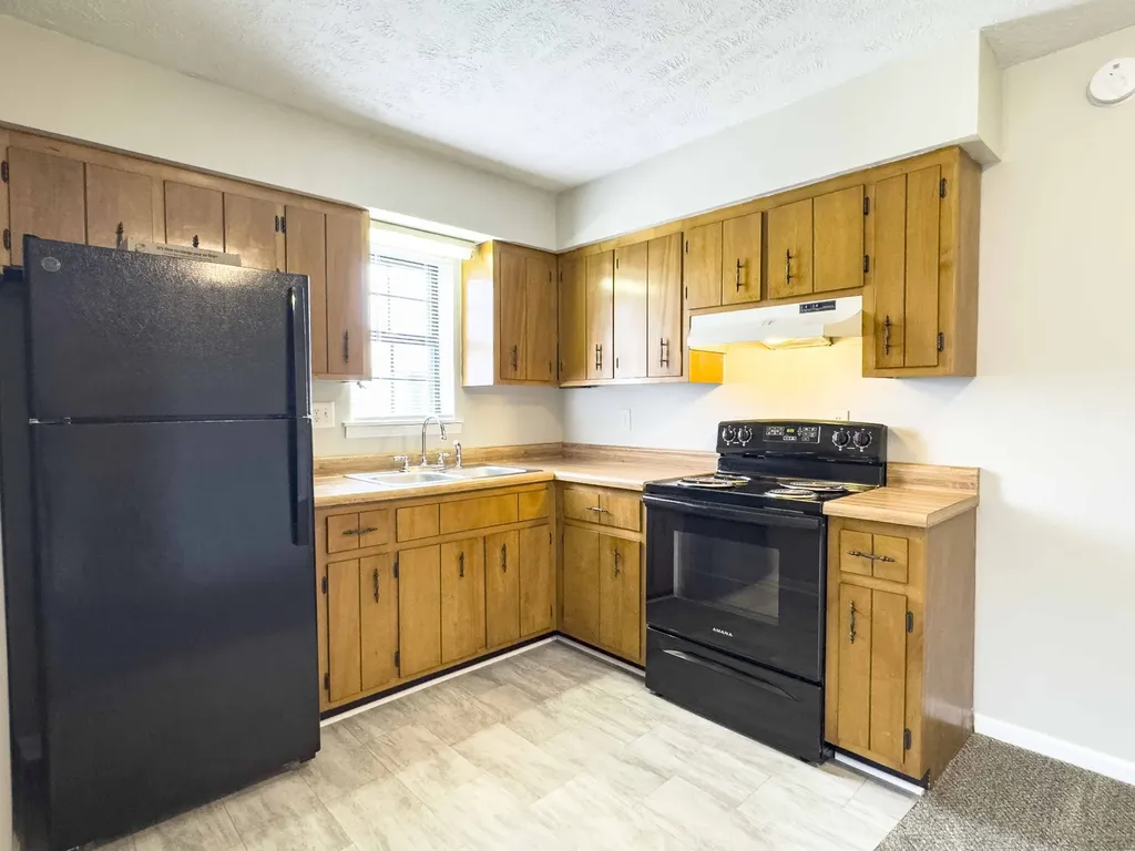404 Thompsonville Lane #19 Oak Grove KY 42262