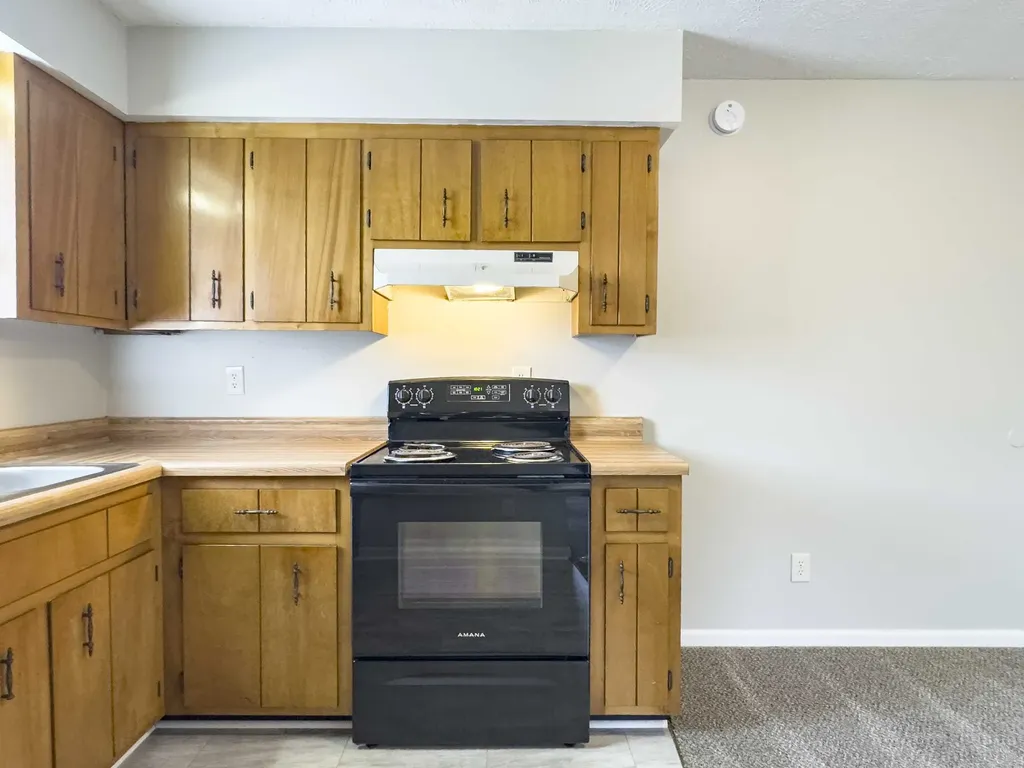 404 Thompsonville Lane #19 Oak Grove KY 42262