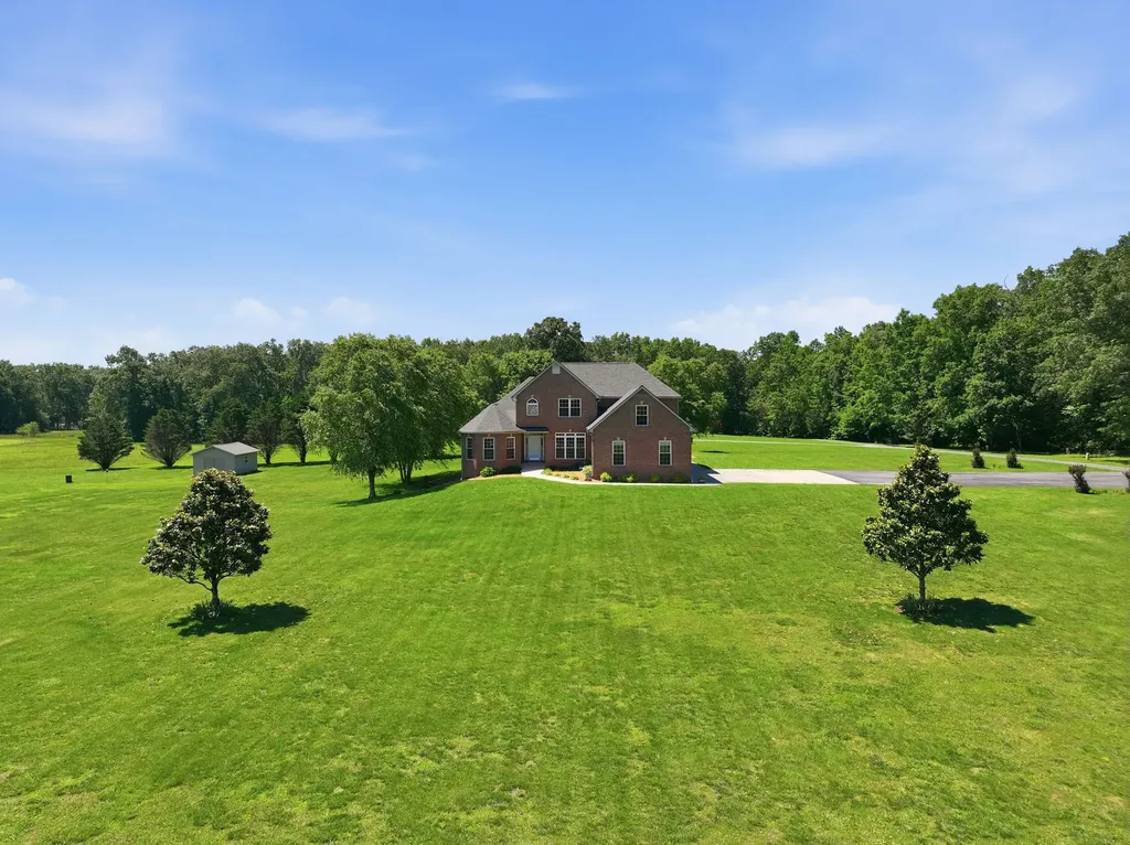 180 Gilliam Lane Tullahoma TN 37388