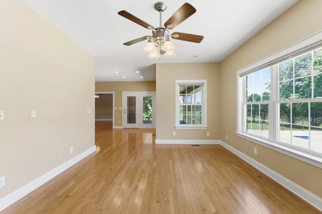 180 Gilliam Lane Tullahoma TN 37388