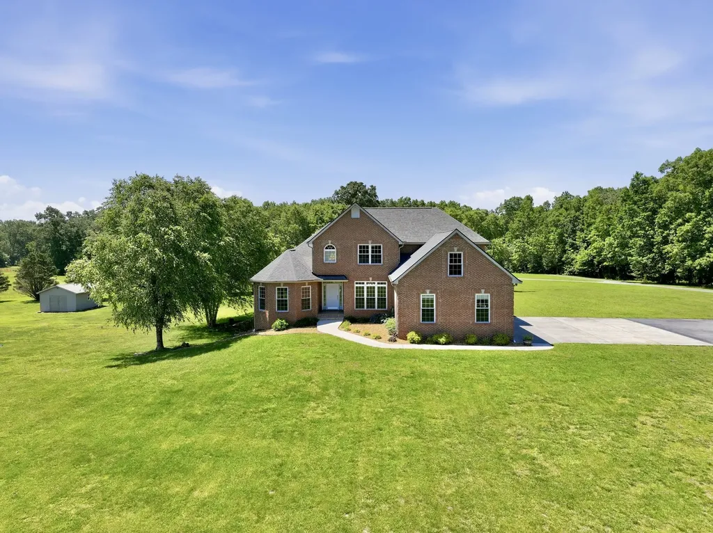 180 Gilliam Lane Tullahoma TN 37388