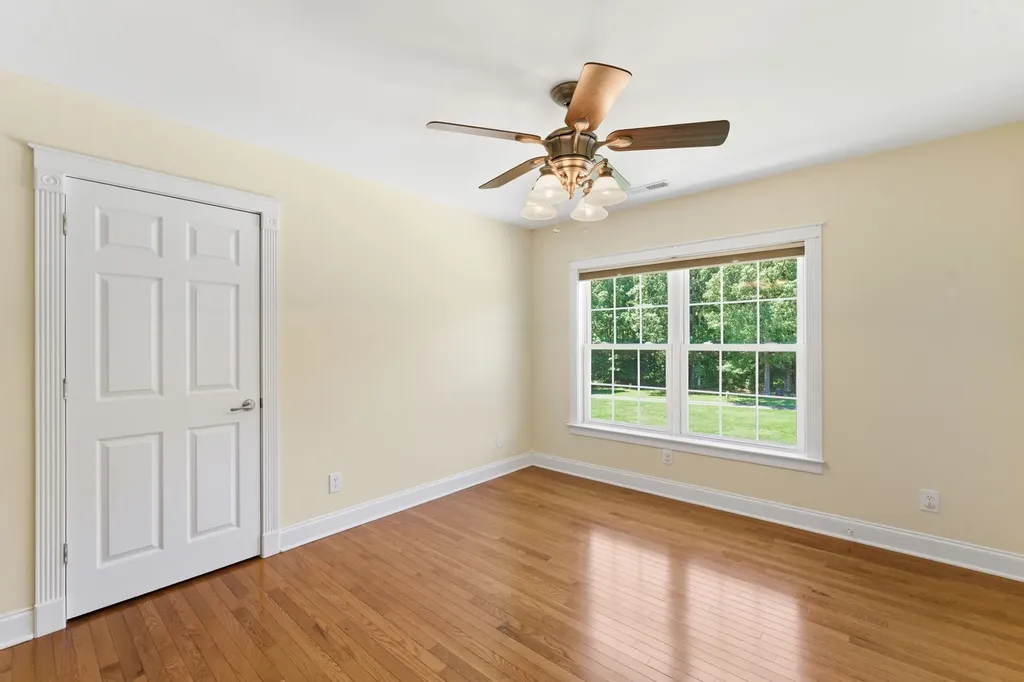 180 Gilliam Lane Tullahoma TN 37388