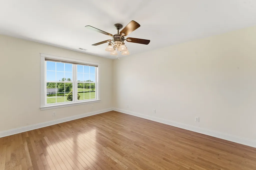 180 Gilliam Lane Tullahoma TN 37388