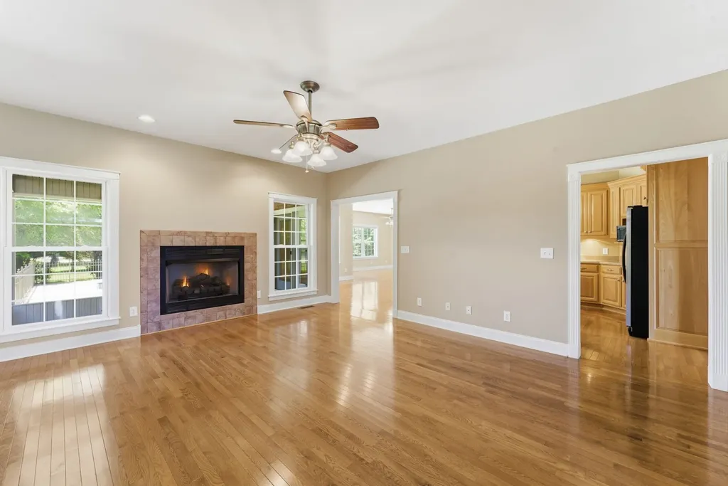 180 Gilliam Lane Tullahoma TN 37388