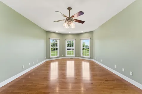 180 Gilliam Lane Tullahoma TN 37388
