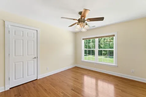 180 Gilliam Lane Tullahoma TN 37388