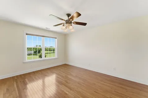 180 Gilliam Lane Tullahoma TN 37388