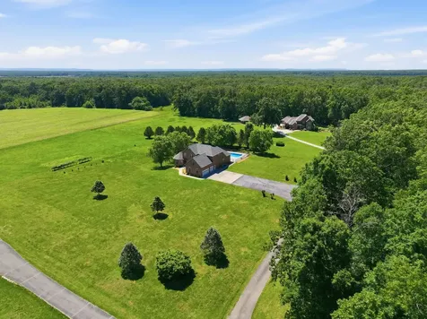 180 Gilliam Lane Tullahoma TN 37388