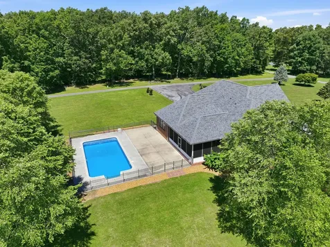 180 Gilliam Lane Tullahoma TN 37388