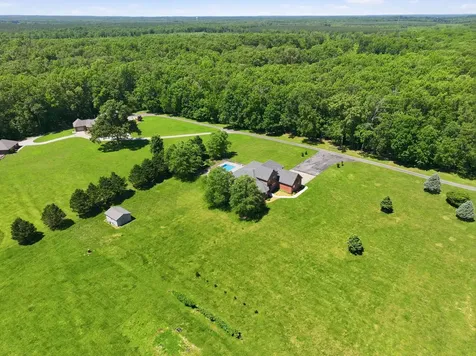 180 Gilliam Lane Tullahoma TN 37388