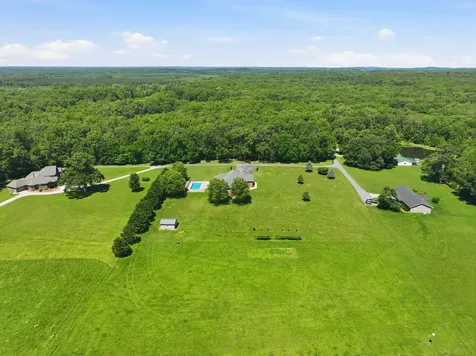 180 Gilliam Lane Tullahoma TN 37388