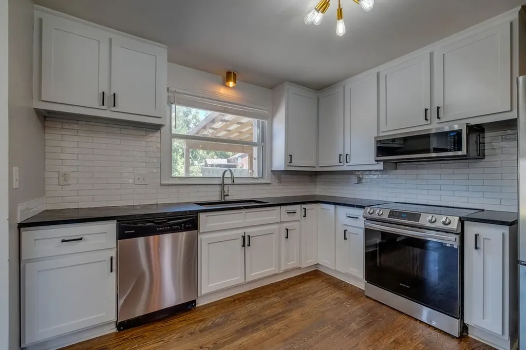 2700 Lakeland Drive Nashville TN 37214
