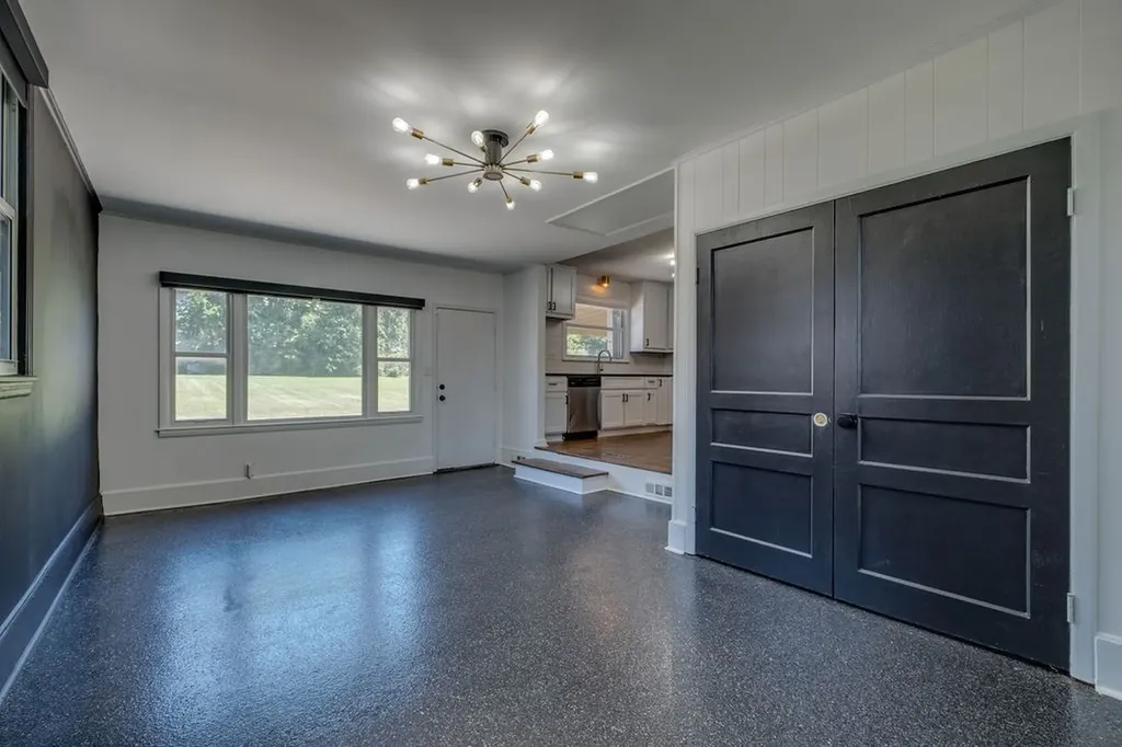 2700 Lakeland Drive Nashville TN 37214