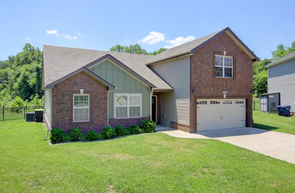 677 Battery Court Clarksville TN 37042
