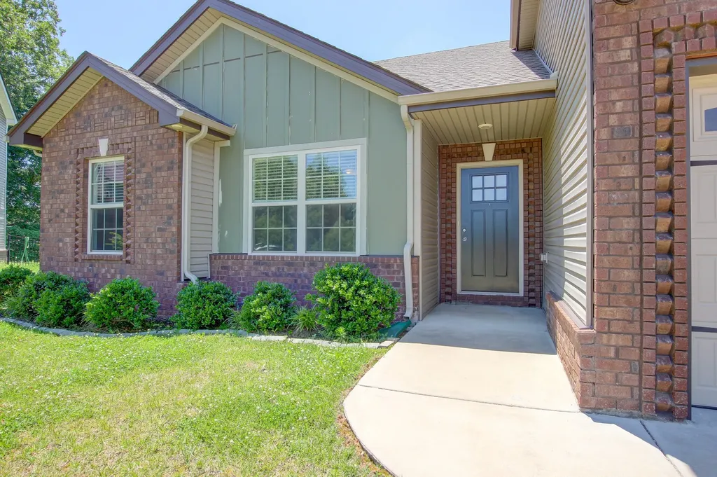 677 Battery Court Clarksville TN 37042
